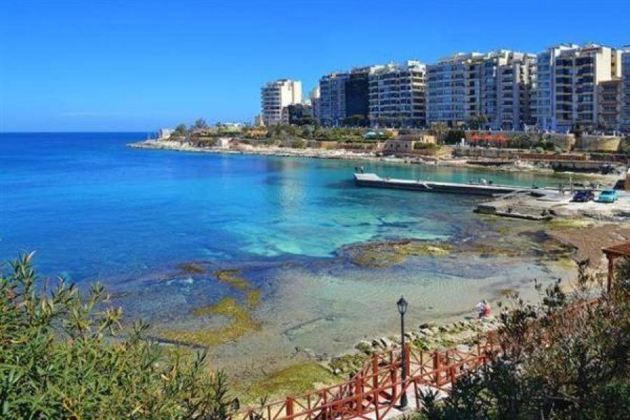 Modern Apartment In The Best Area Of Sliema Esterno foto