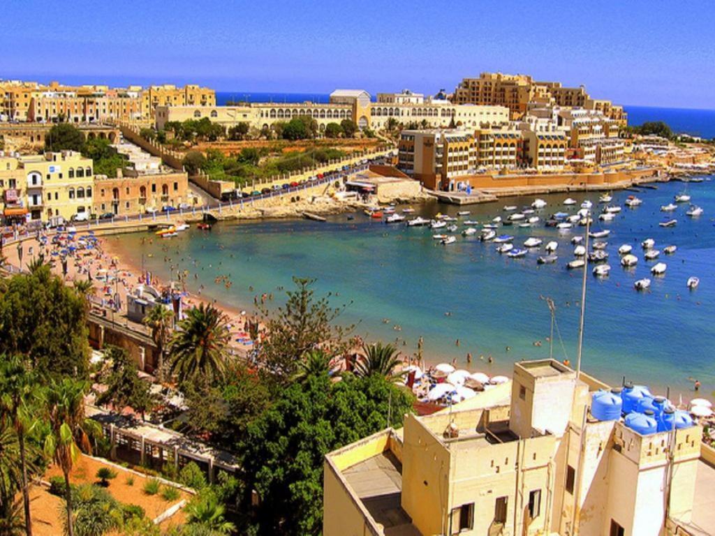 Modern Apartment In The Best Area Of Sliema Esterno foto